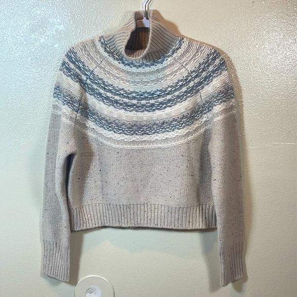 Vince Fair Isle Cropped Wool Cashmere Turtleneck Sweater In Oatmeal size Medium - Picture 8 of 12